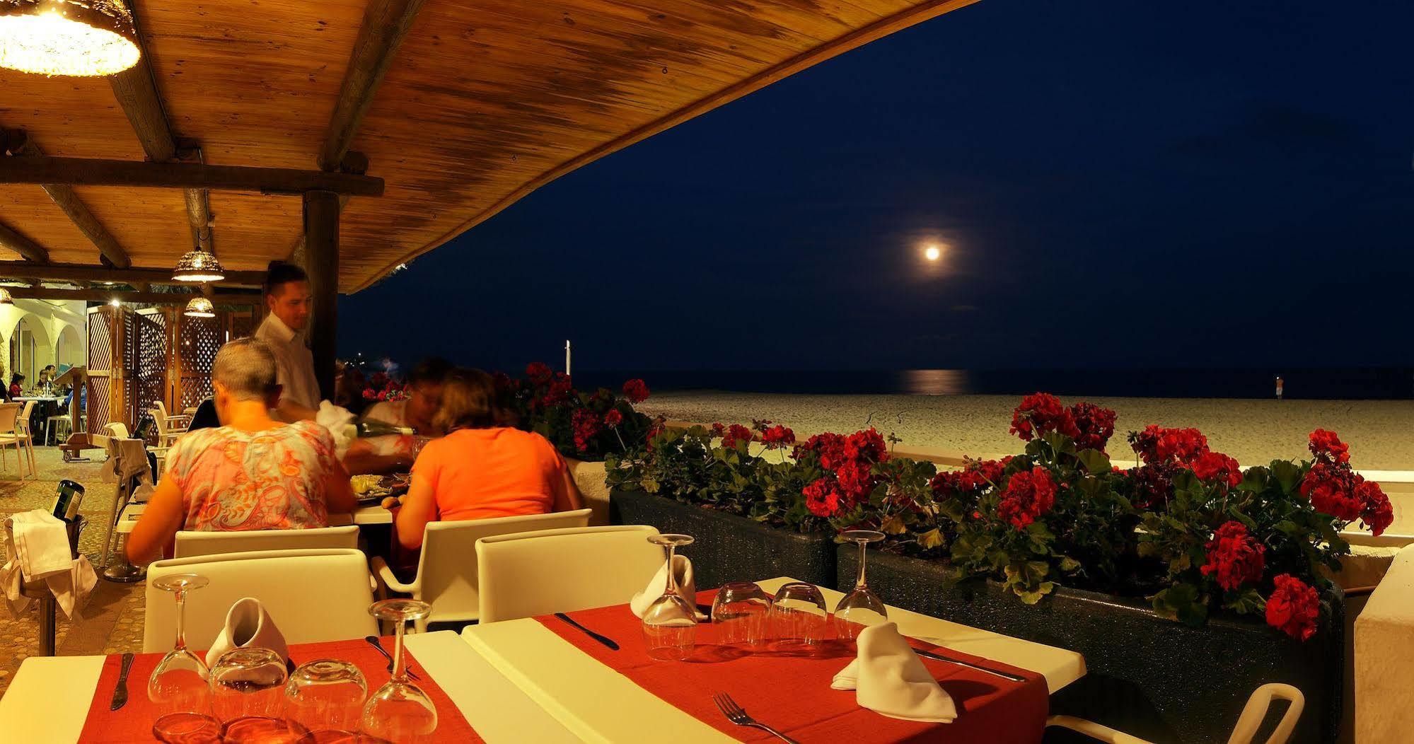 Camping Tamarit Park Resort Bagian luar foto