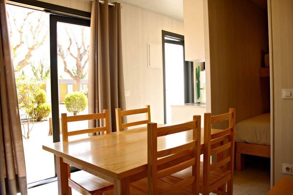 Camping Tamarit Park Resort Bagian luar foto