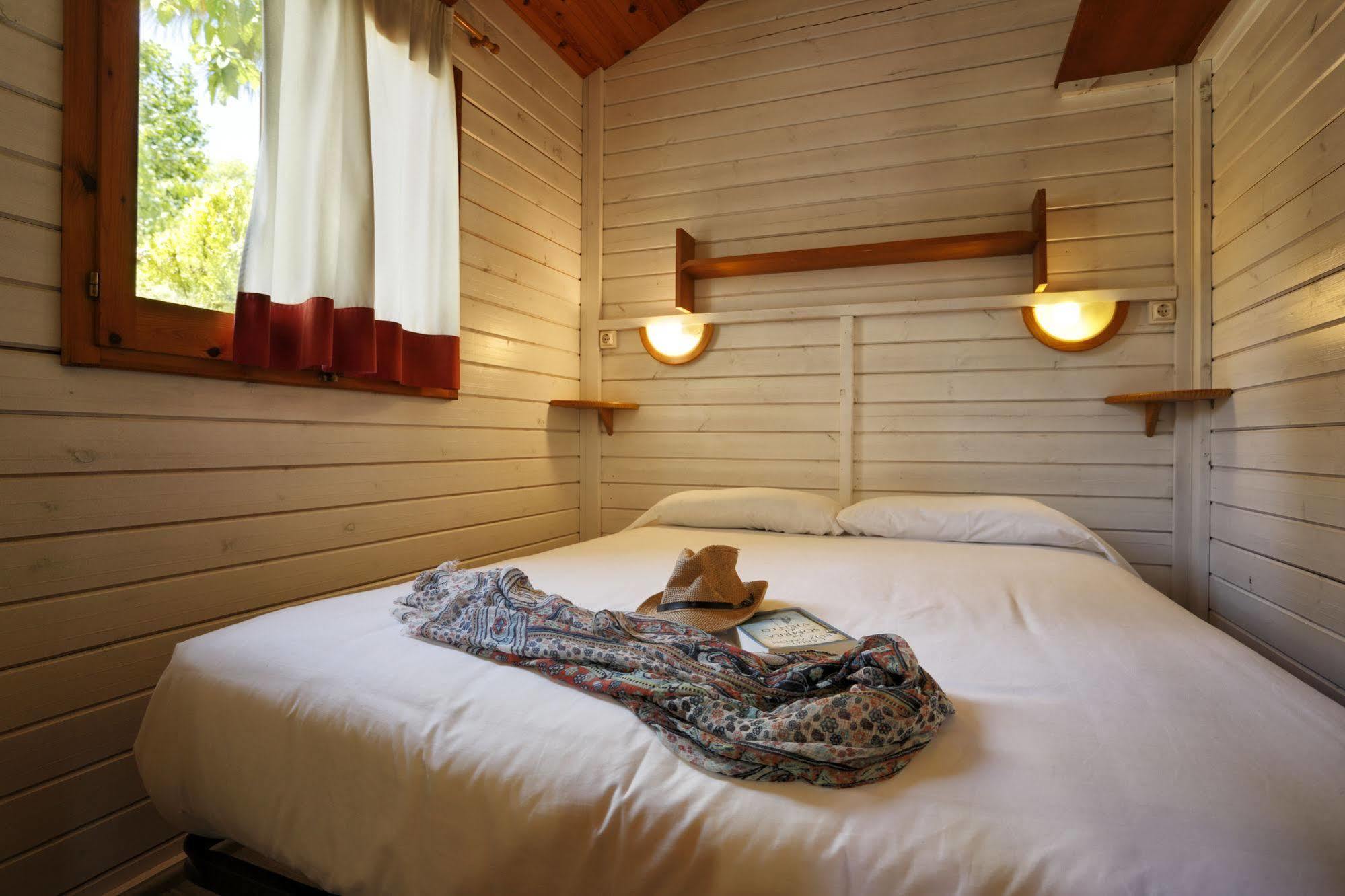 Camping Tamarit Park Resort Bagian luar foto